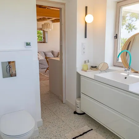 Ermenes 2 - The Vineyard Retreat With Panoramic Views On Balaton 펜션 *
