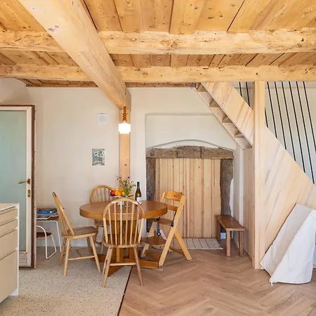 Ermenes 2 - The Vineyard Retreat With Panoramic Views On Balaton 펜션 외르베네스