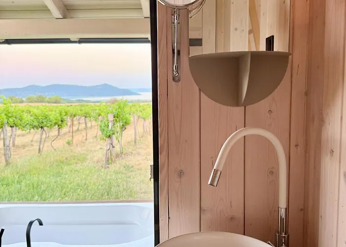 Semesterbostad Ermenes 2 - The Vineyard Retreat With Panoramic Views On Balaton *