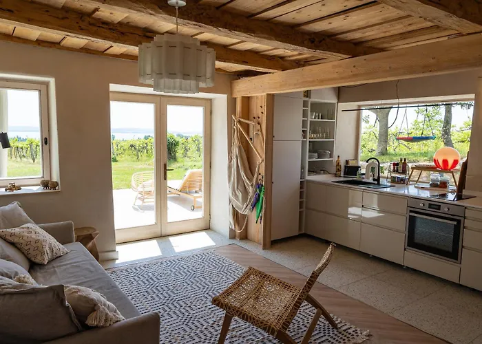 Ermenes 2 - The Vineyard Retreat With Panoramic Views On Balaton Semesterbostad