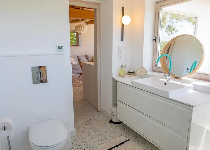 Ermenes 2 - The Vineyard Retreat With Panoramic Views On Balaton Semesterbostad *