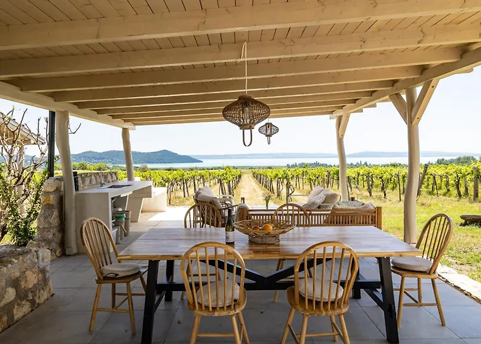 Ermenes 2 - The Vineyard Retreat With Panoramic Views On Balaton * Orvenyes